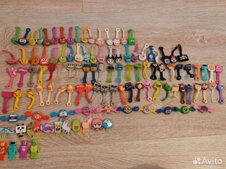 Скрепыши 1,2,3,4, бравлы, приколыши значки и фиг