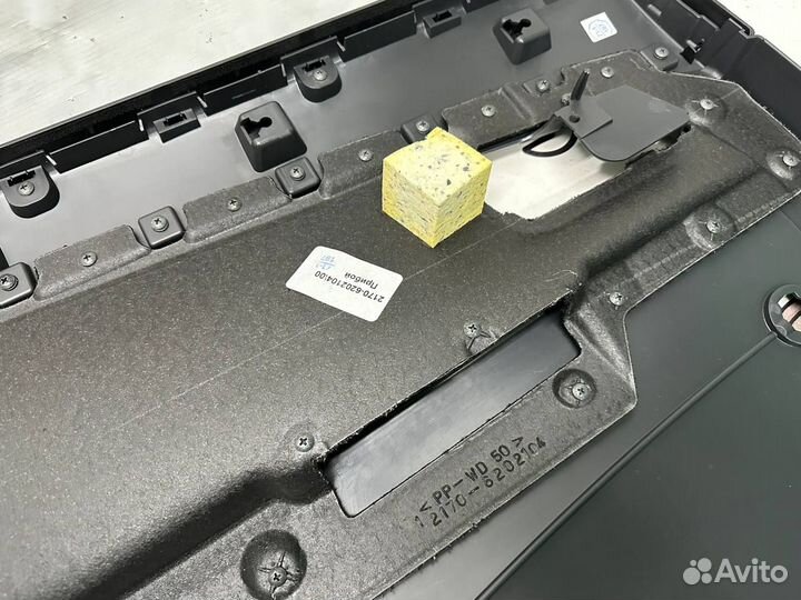 Обшивка двери задней правой LADA priora