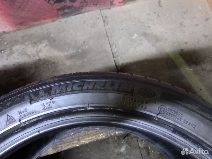 Michelin X-Ice XI3 245/45 R19