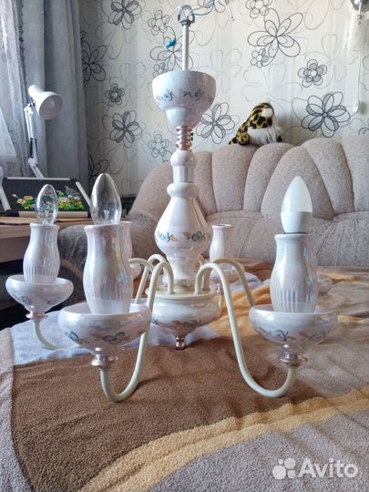 Люстра фарфоровая