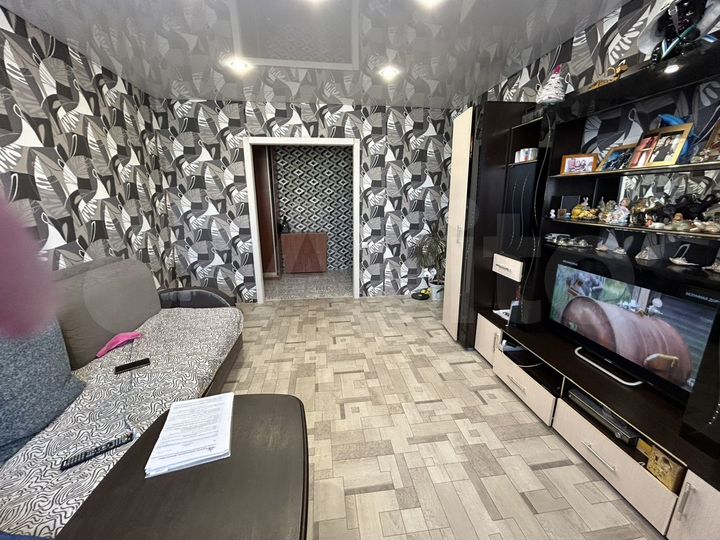 4-к. квартира, 78 м², 4/9 эт.