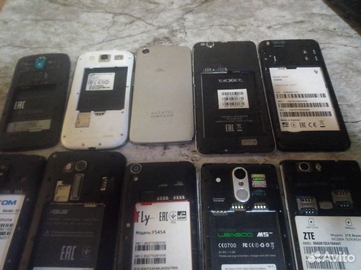 Мобильные телефоны на запчасти