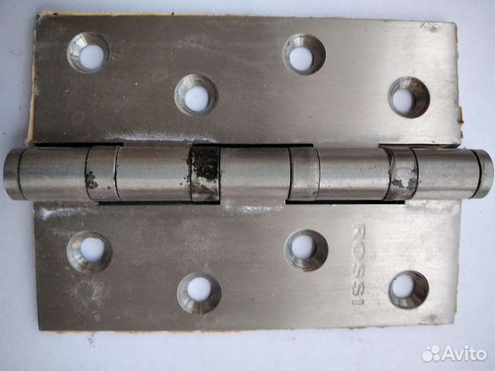 Петли для дверей