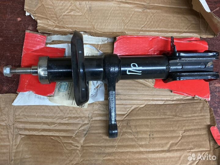 Правая стойка лада приора