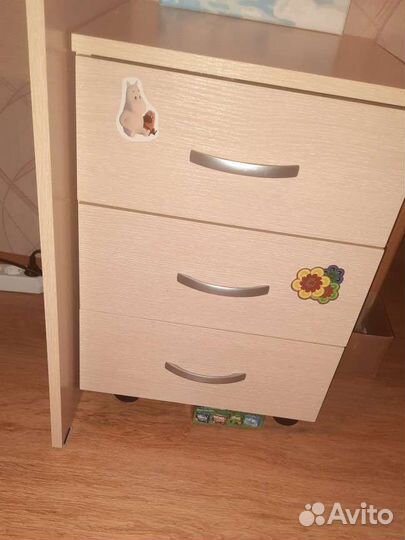 Компьютерный стол