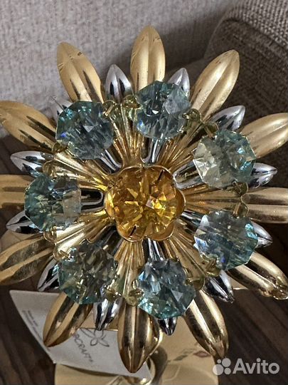 Статуэтка со стразами Swarovski