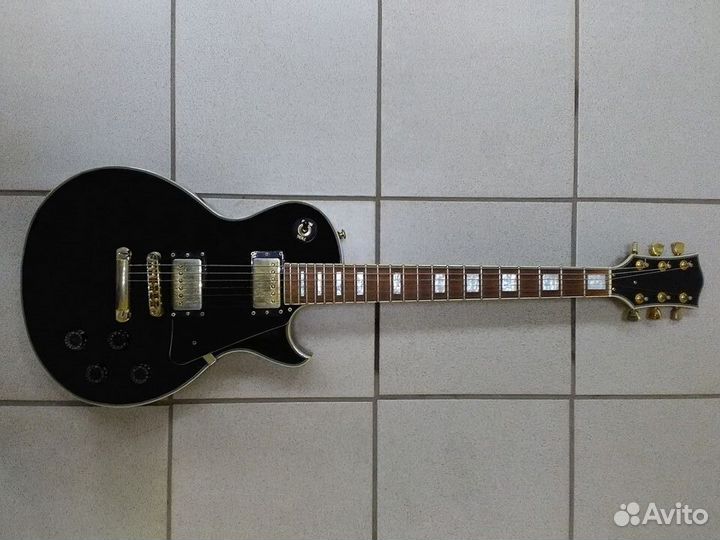 Электрогитара Les Paul Custom