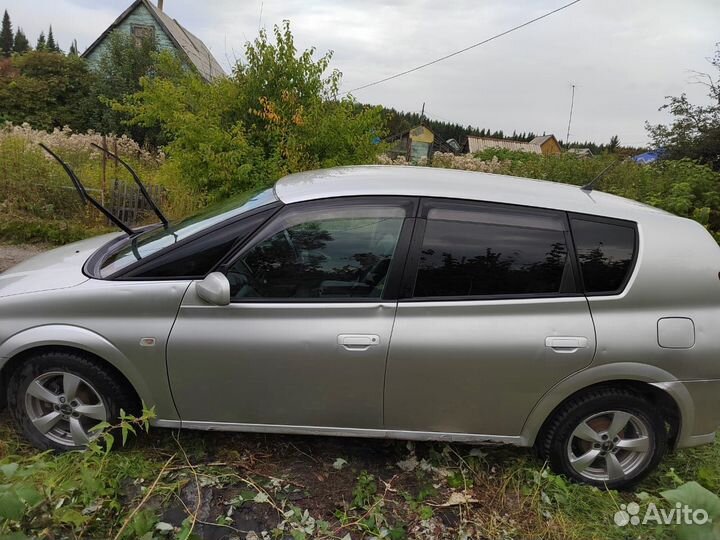Toyota Opa 1.8 AT, 2004, 286 000 км