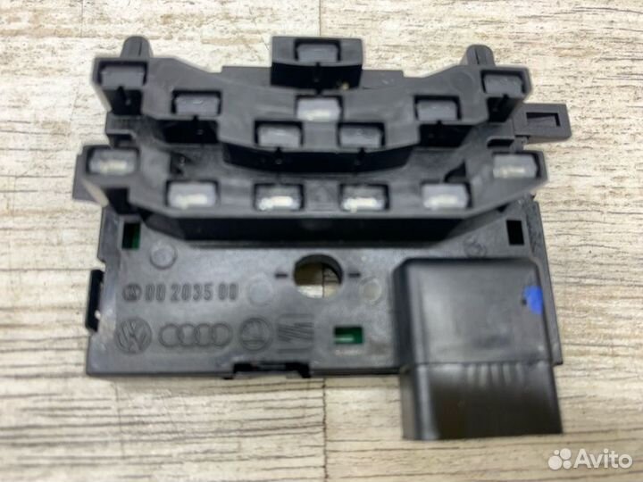 Датчик угла поворота руля Skoda Octavia универсал