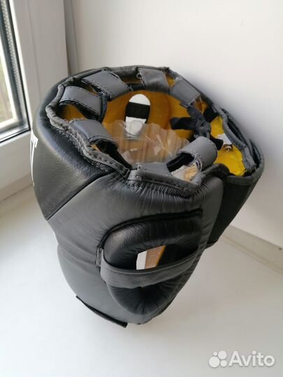 Боксерский шлем