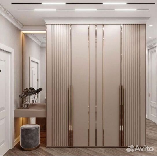 Шкафы и пеналы в коридор под заказ