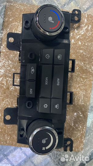 Блок управления климат-контролем Chevrolet Cruze