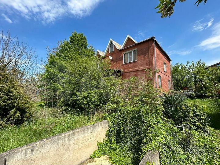 Дом 266,5 м² на участке 6,2 сот.