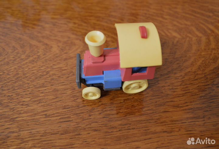Паровоз - игрушка СССР