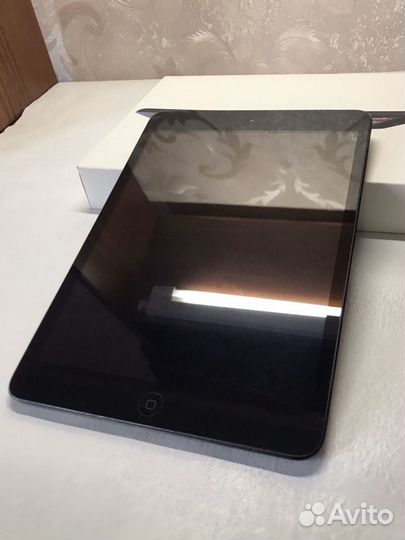 iPad mini 16 gb (sim карта)