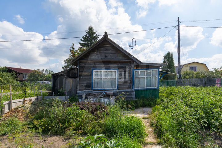 Дача 15 м² на участке 5 сот.