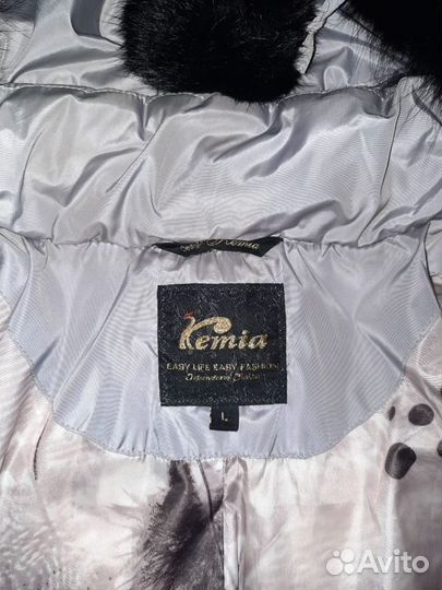 Пуховик с капюшоном Kemia