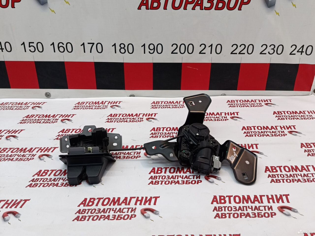 Замок крышки багажника Zeekr 001 рестайлинг