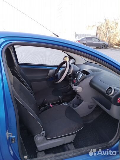 Peugeot 107 1.0 AMT, 2010, 195 000 км