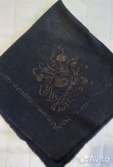 Платок черный шерстяной