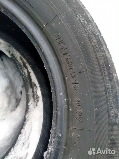 Yokohama 104ZR 215/65 R16