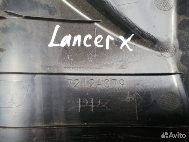 Обшивка стойки задняя левая Mitsubishi Lancer CX