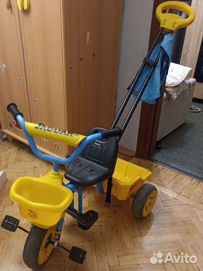 Детский трехколесный велосипед