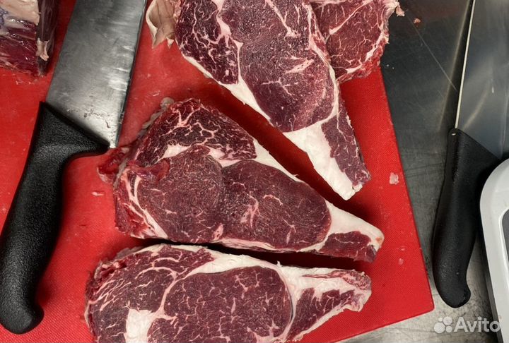 Стейк из мраморной говядины / Рибай / Вырезка