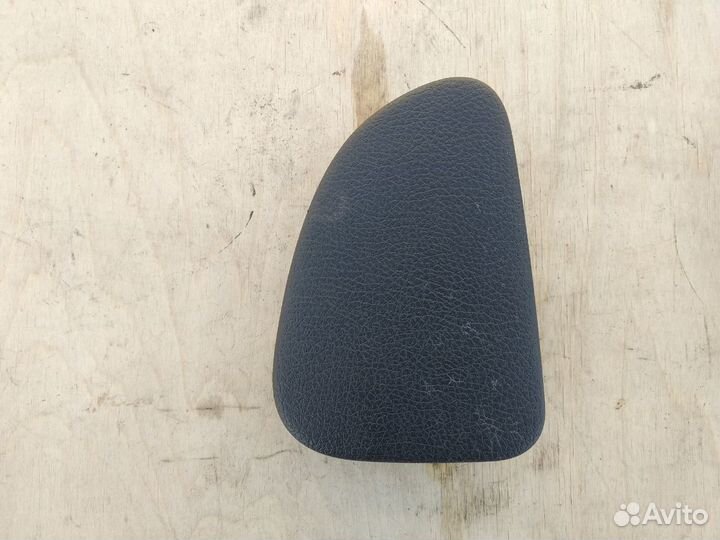 Накладка на торпедо левая Пежо 206