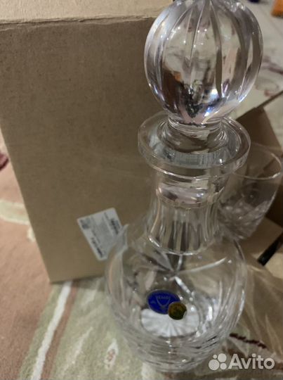 Графин и стаканчики