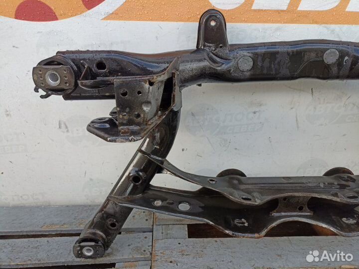 Подрамник задний Volkswagen Tiguan 5N1 cawa 2010