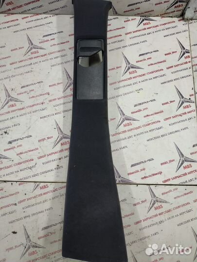 Обшивка стойки w210 Mercedes левая