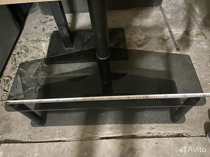 Тумба под тв из стекла