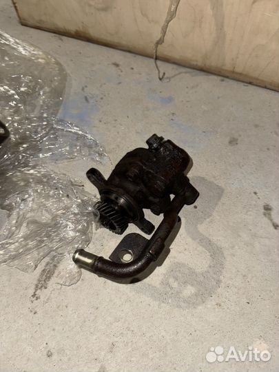 Насос гур Toyota Land Cruiser 105