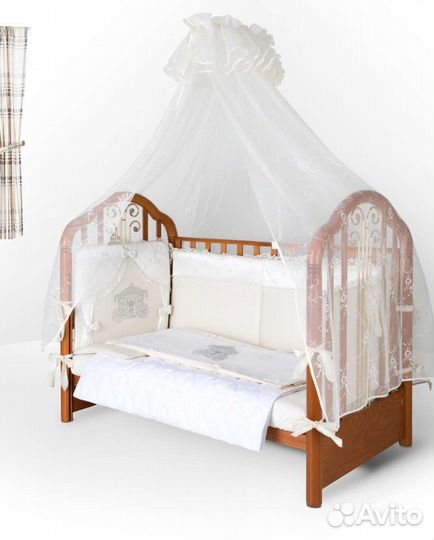 Набор в детскую кроватку