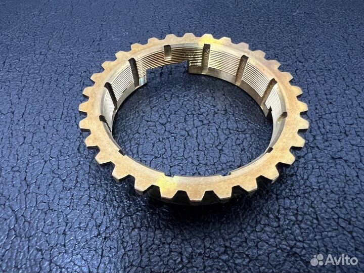 Сухарь муфты УАЗ 3-4 передачи старого образца