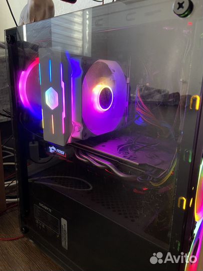 Компьютер в сборе с монитором