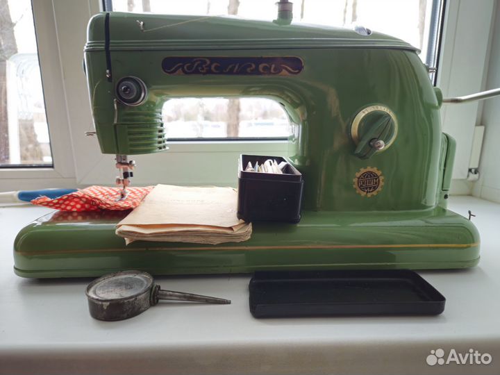 Швейная машина волга