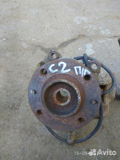 Кулак поворотный на Ситроен С2 2007 года