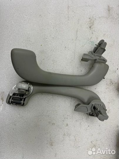 Ручка потолка Nissan Qashqai 2010