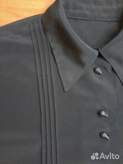 Блузка черная