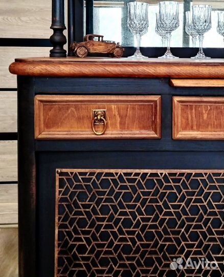 Старинный буфет