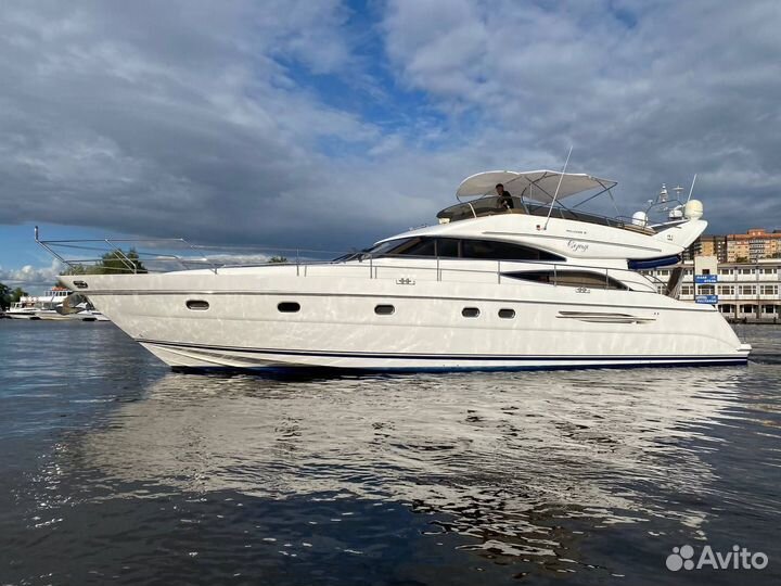 Яхта в аренду, до 12 гостей