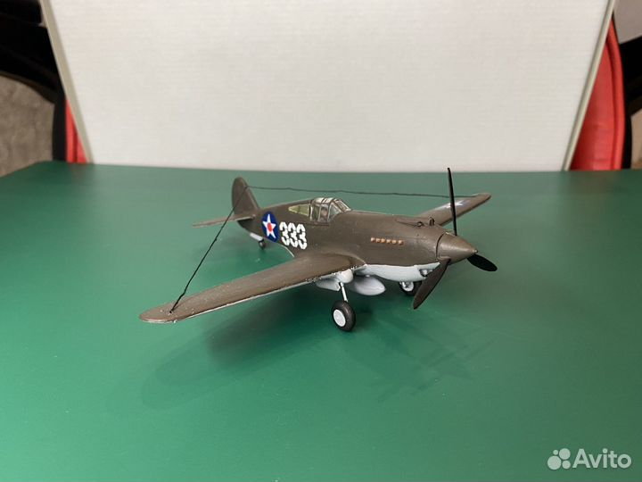 Самолет P-40B Томагавк