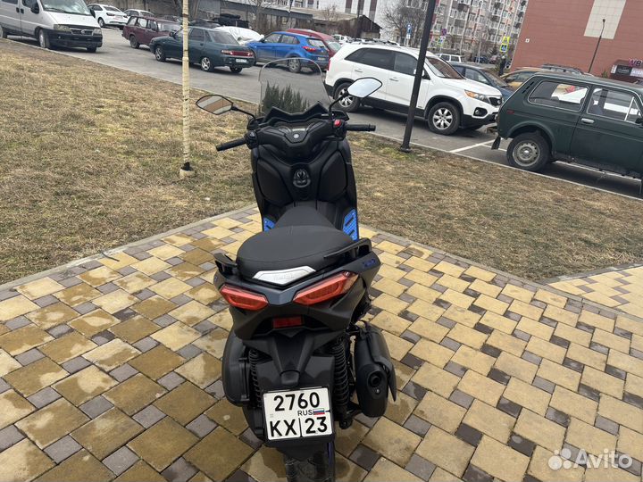 Yamaha X Max 250