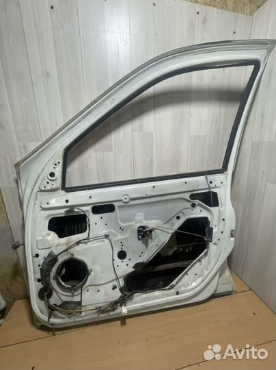 Дверь передняя правая LADA kalina