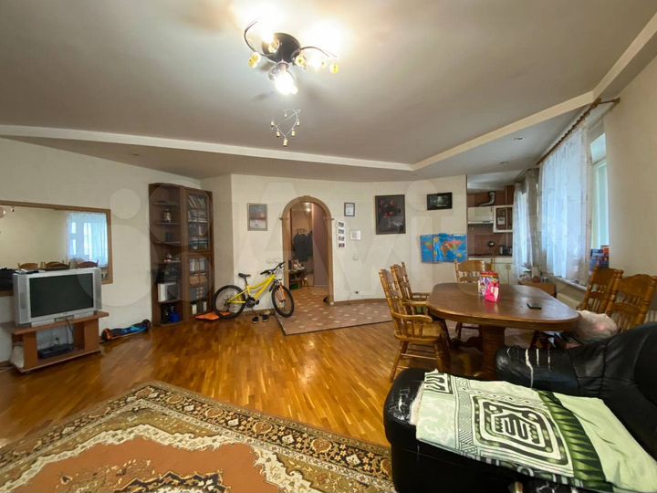 3-к. квартира, 109 м², 3/14 эт.