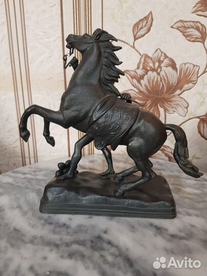 Статуэтка чугун 