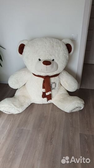 Плюшевый медведь большой