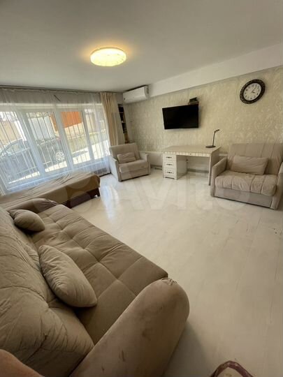 2-к. квартира, 58 м², 1/6 эт.